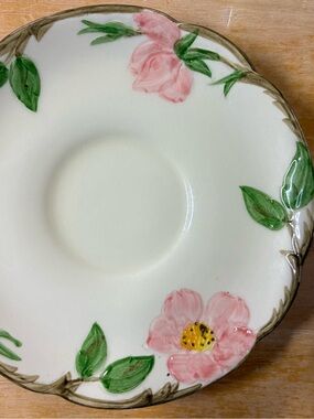 Franciscan Vintage Tea Saucer 5 3/4in Floral Desert Rose USA Earthenware.